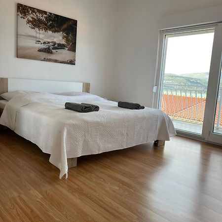 Apartment Roko Трогір Екстер'єр фото