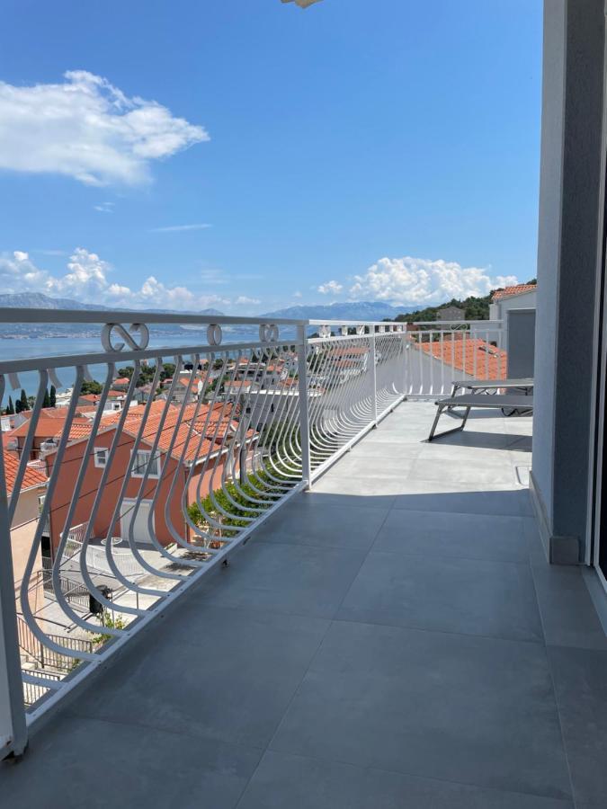 Apartment Roko Трогір Екстер'єр фото