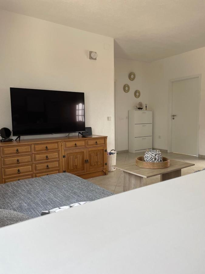 Apartment Roko Трогір Екстер'єр фото